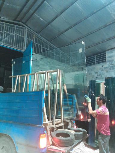 عکس شیشه دو جداره سیگما