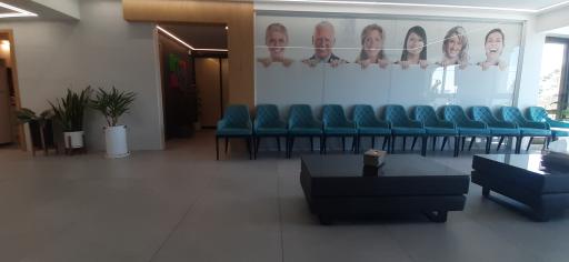 عکس دندان پزشکی دکتر اشکان محمودی