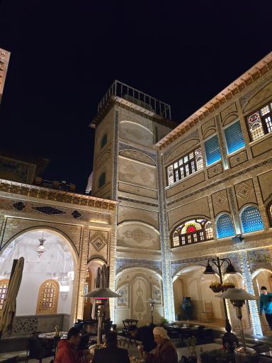 عکس کافه رستوران فرنگی سرای دلربا