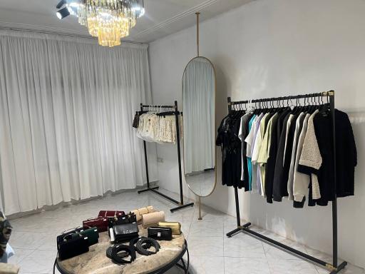 عکس مزون مون