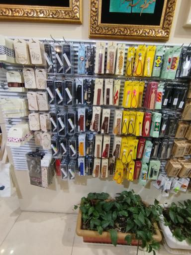 عکس کتاب فروشی محام