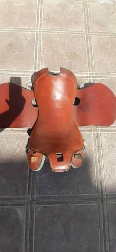 عکس لوازم سوارکاری جهانبین 