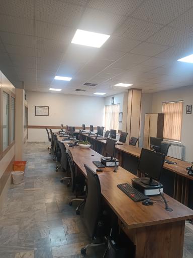 عکس گروه طراحی توزیع برق مشهد