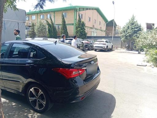 عکس اداره تحویل گروه خودرویی ستوده