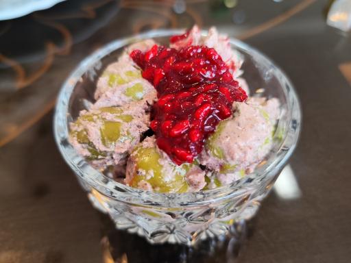 عکس رستوران و بیرون بر یزدان