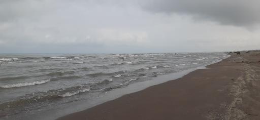 عکس ساحل حاجی بکنده