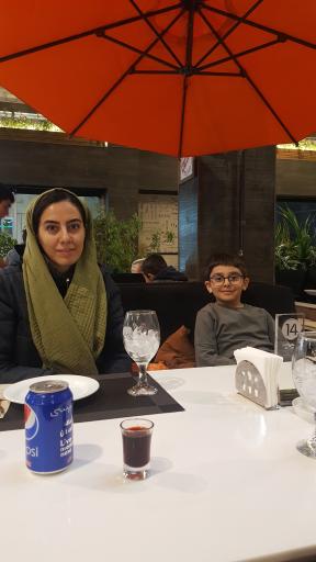 عکس رستوران سیب مهرشهر