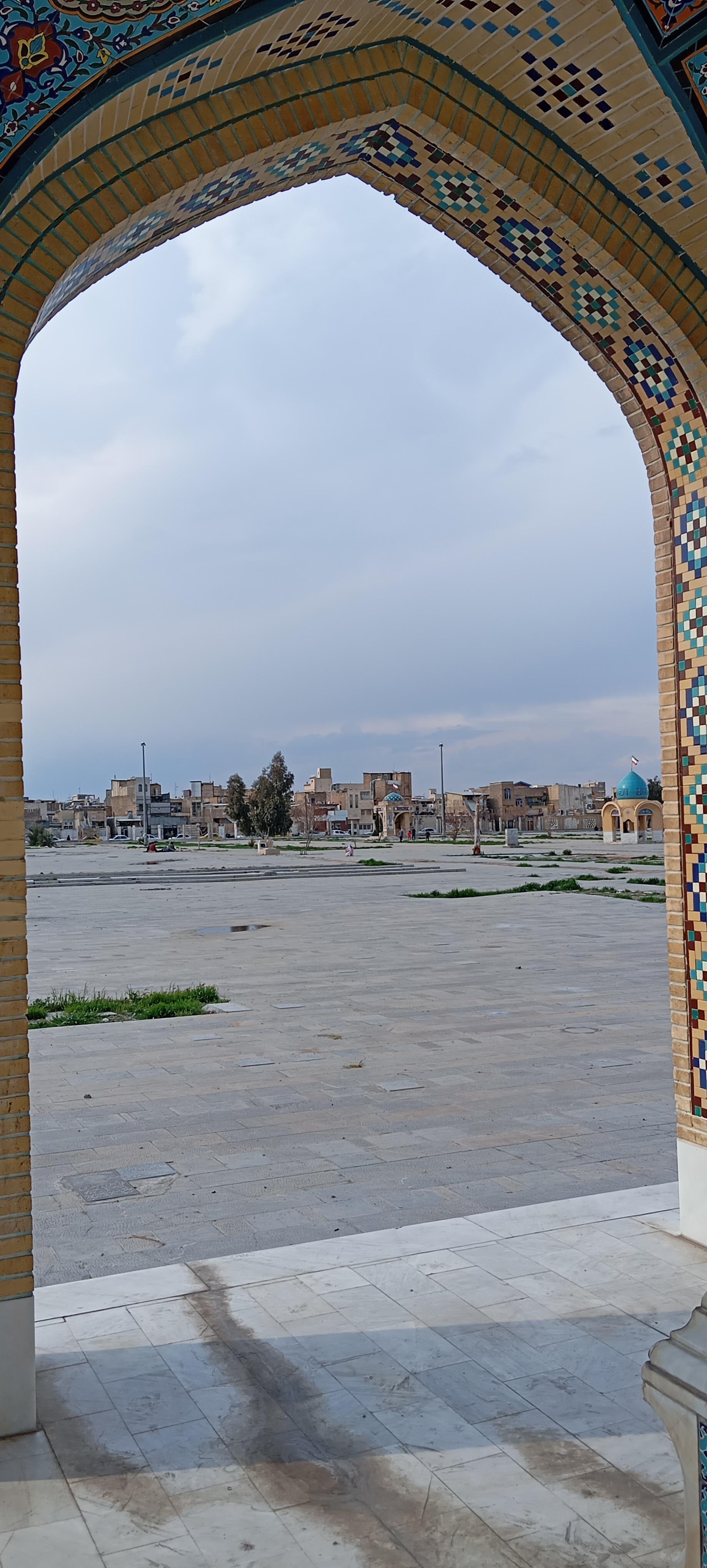 عکس آرامستان وادی السلام