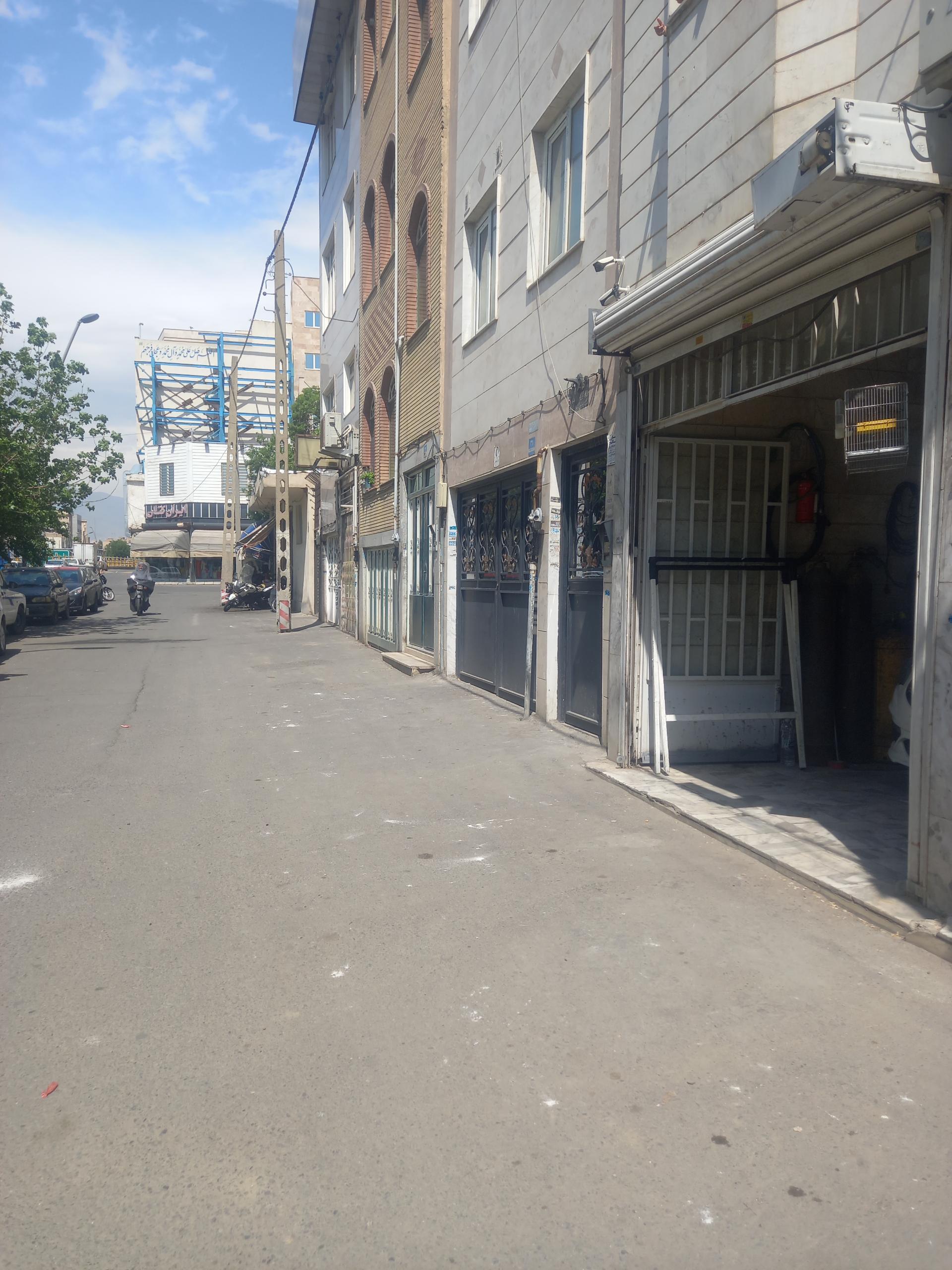 عکس خدمات اتومبیل حسن