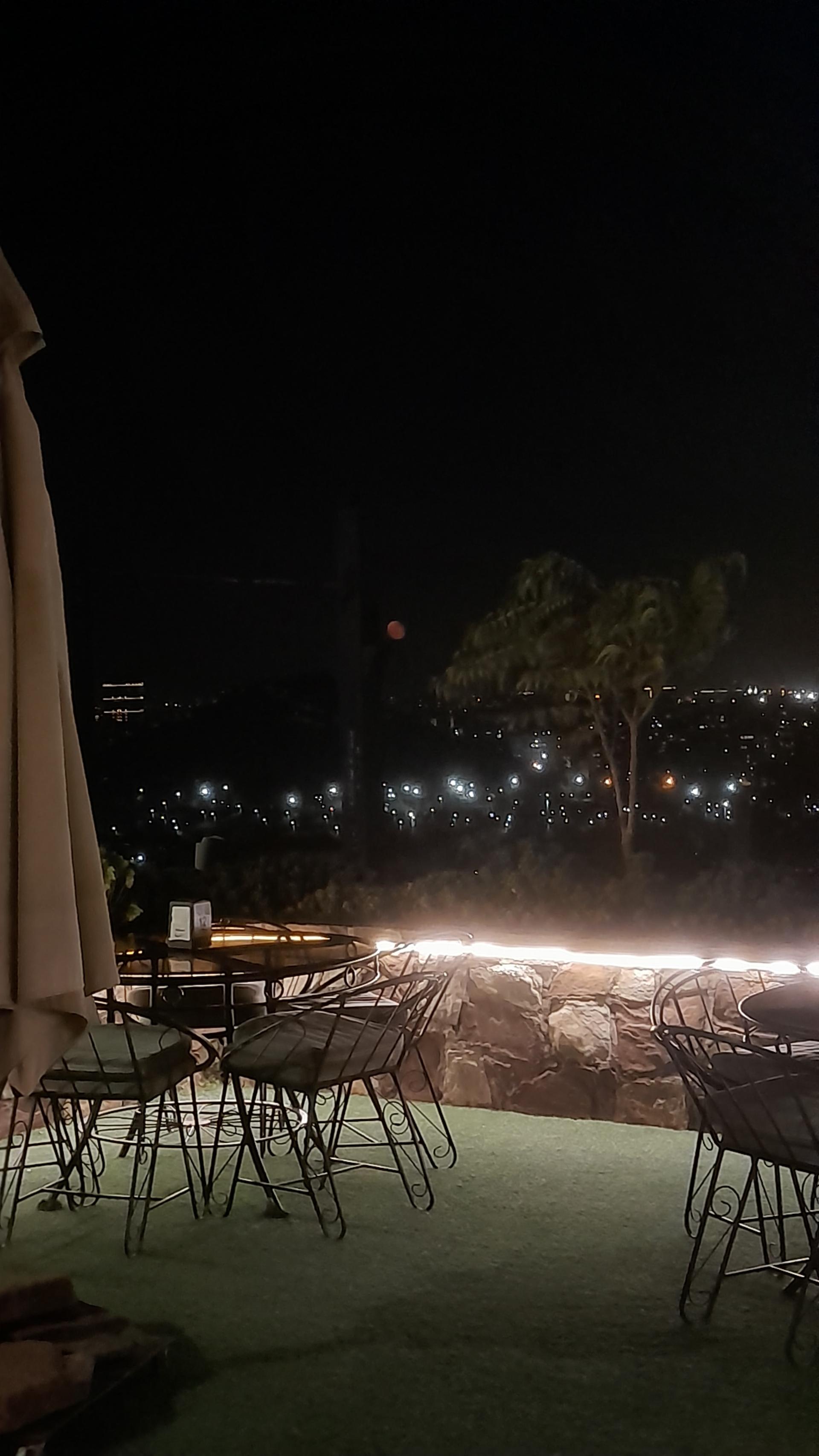 عکس کافه آسمان شهر