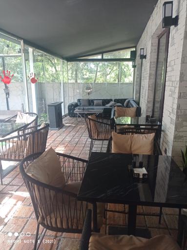 عکس کافه رستوران میراکل