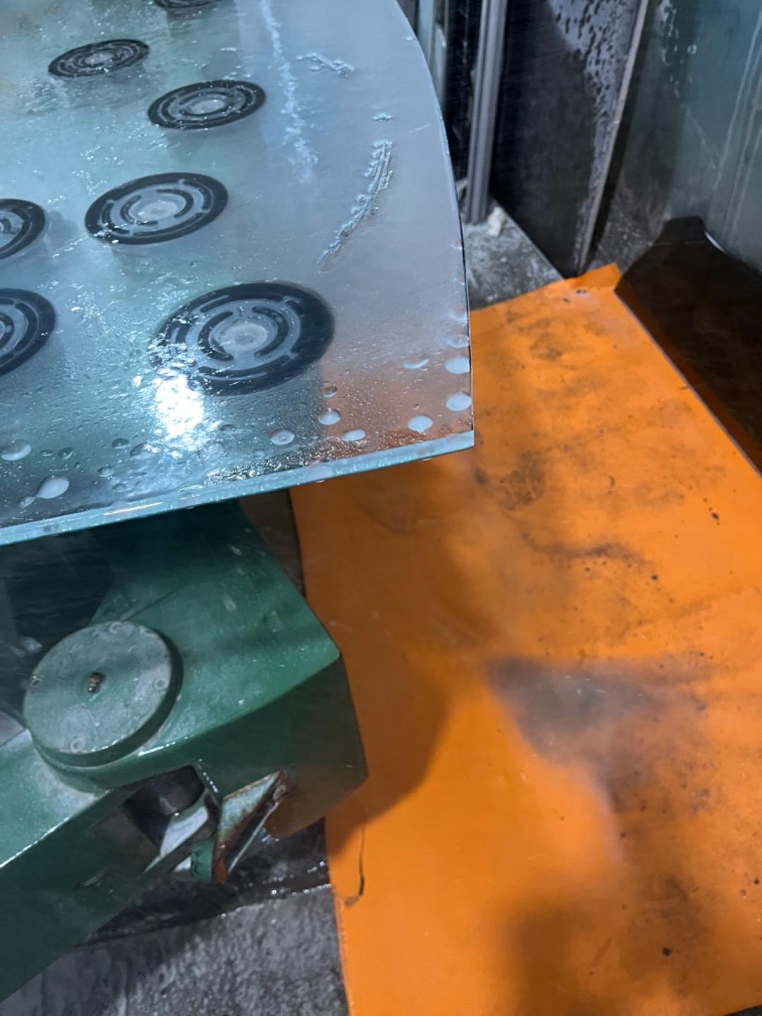 عکس شیشه دوجداره 