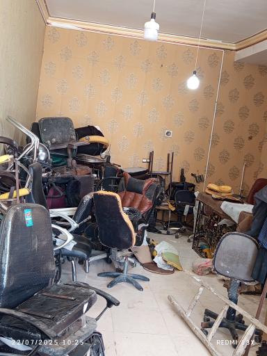 عکس تعمیرات صندلی میثم 