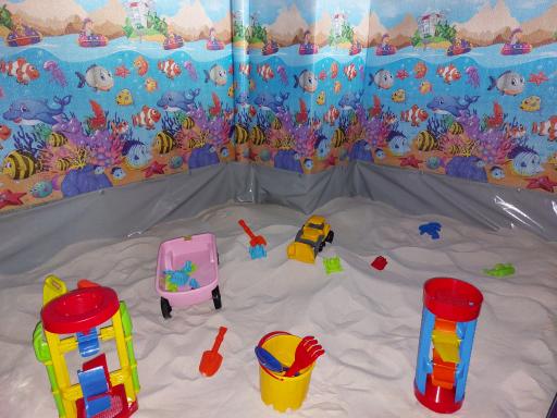 عکس خانه بازی کودک نارمیلا
