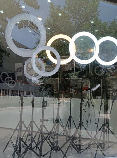 عکس فروشگاه رینگ لایت میکروفن لایت لند