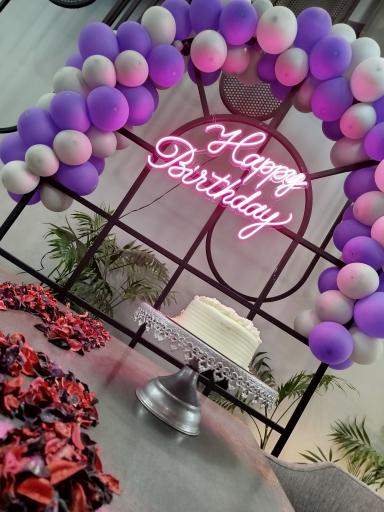 عکس کافه رستوران آفتابگردان