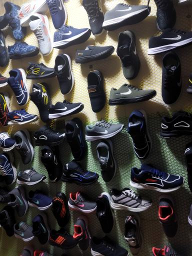 عکس فروشگاه صندل و دمپایی حاجی ارزانی