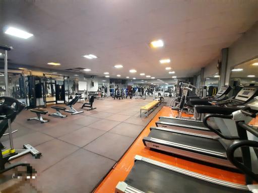 عکس سالن بدنسازی دانشگاه صنعتی خواجه نصیر