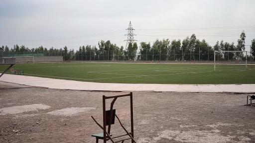 عکس زمین چمن دانشگاه آزاد اسلامی واحد تهران شرق