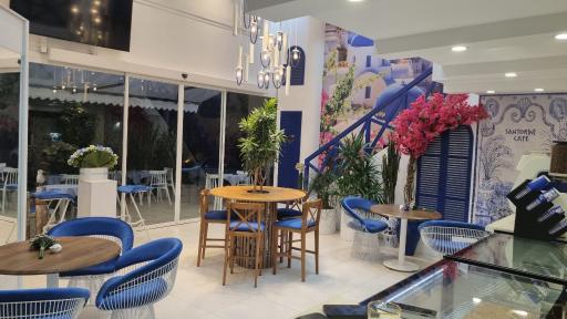 عکس کافه سنتورینی