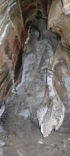 عکس غار رنگین کمان