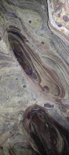 عکس غار رنگین کمان