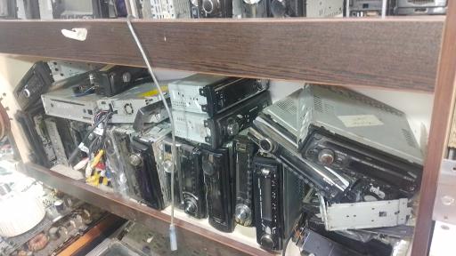 عکس تعمیرگاه و فروشگاه ضبط و باند بهزاد