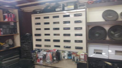 تعمیرگاه و فروشگاه ضبط و باند بهزاد