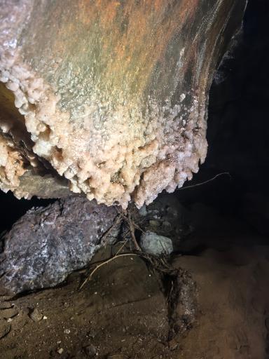 عکس غار رنگین کمان