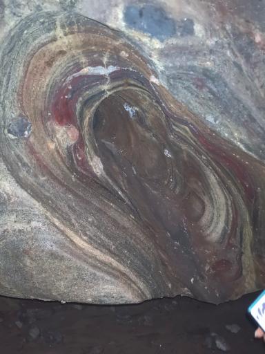 عکس غار رنگین کمان