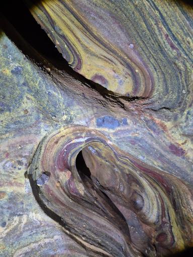 عکس غار رنگین کمان