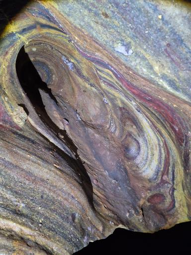 عکس غار رنگین کمان