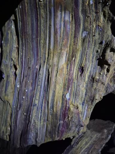 عکس غار رنگین کمان