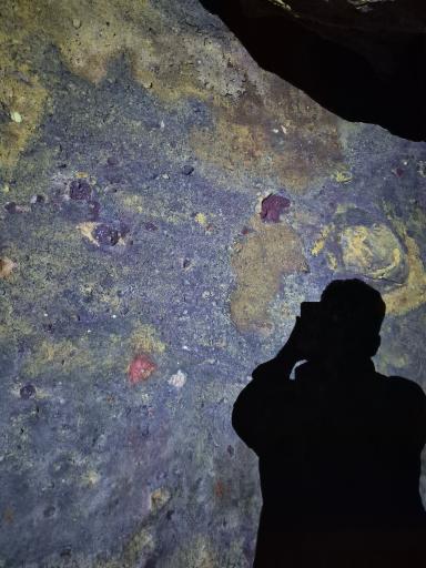 عکس غار رنگین کمان