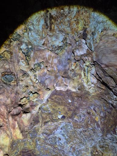 عکس غار رنگین کمان