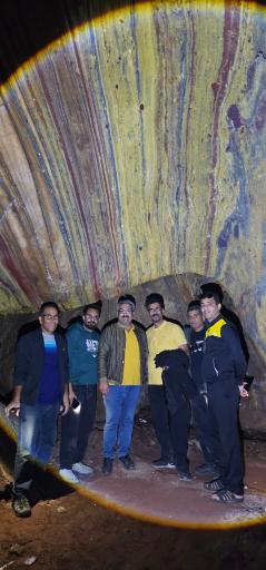 عکس غار رنگین کمان