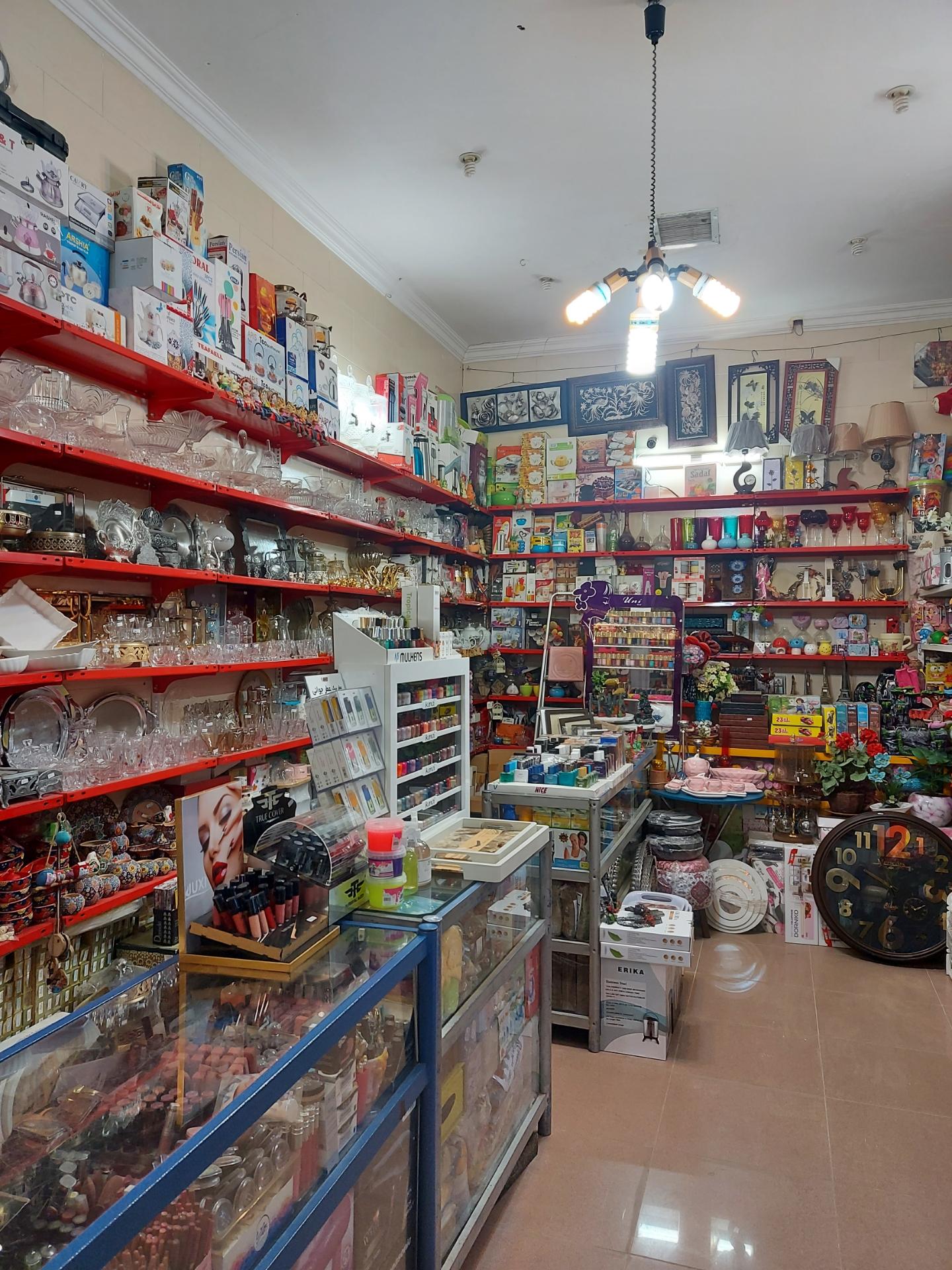 عکس فروشگاه کادویی گل کیش