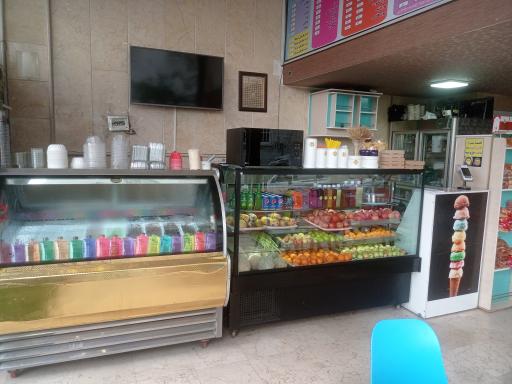 عکس آبمیوه بستنی و کافه ارس