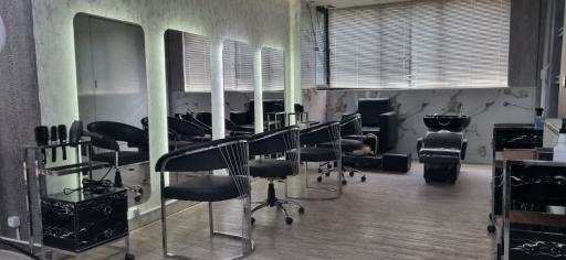 سالن زیبایی کاویانی