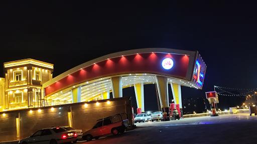 عکس پمپ بنزین جایگاه اختصاصی مادر