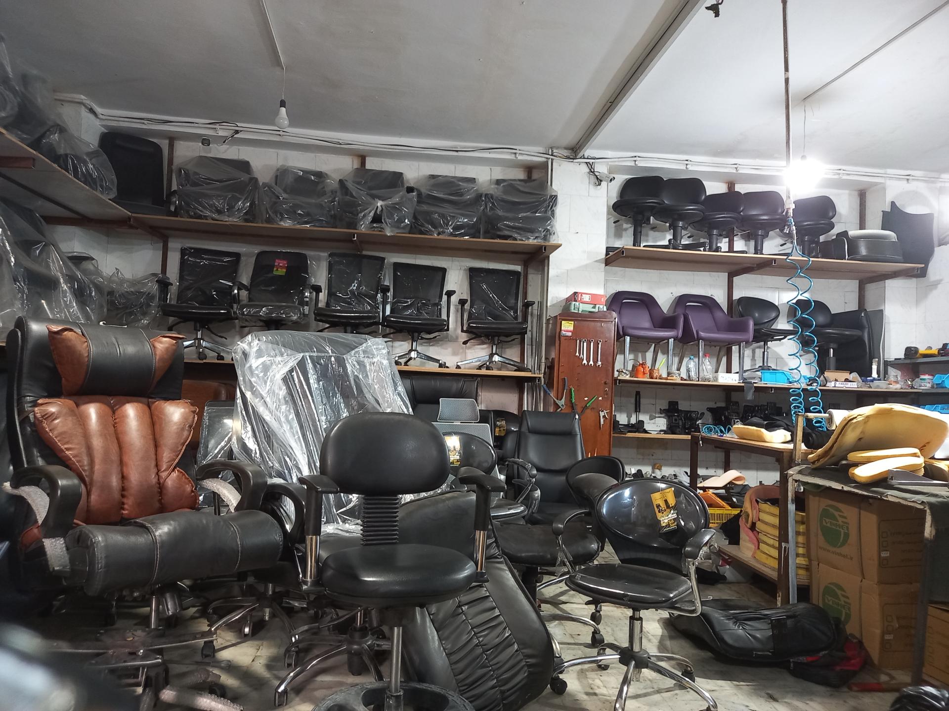 عکس تعمیرات صندلی اداری صنعتی 