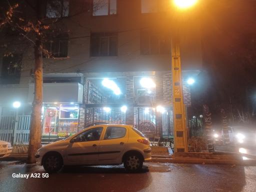 عکس کافه کتاب فانوس