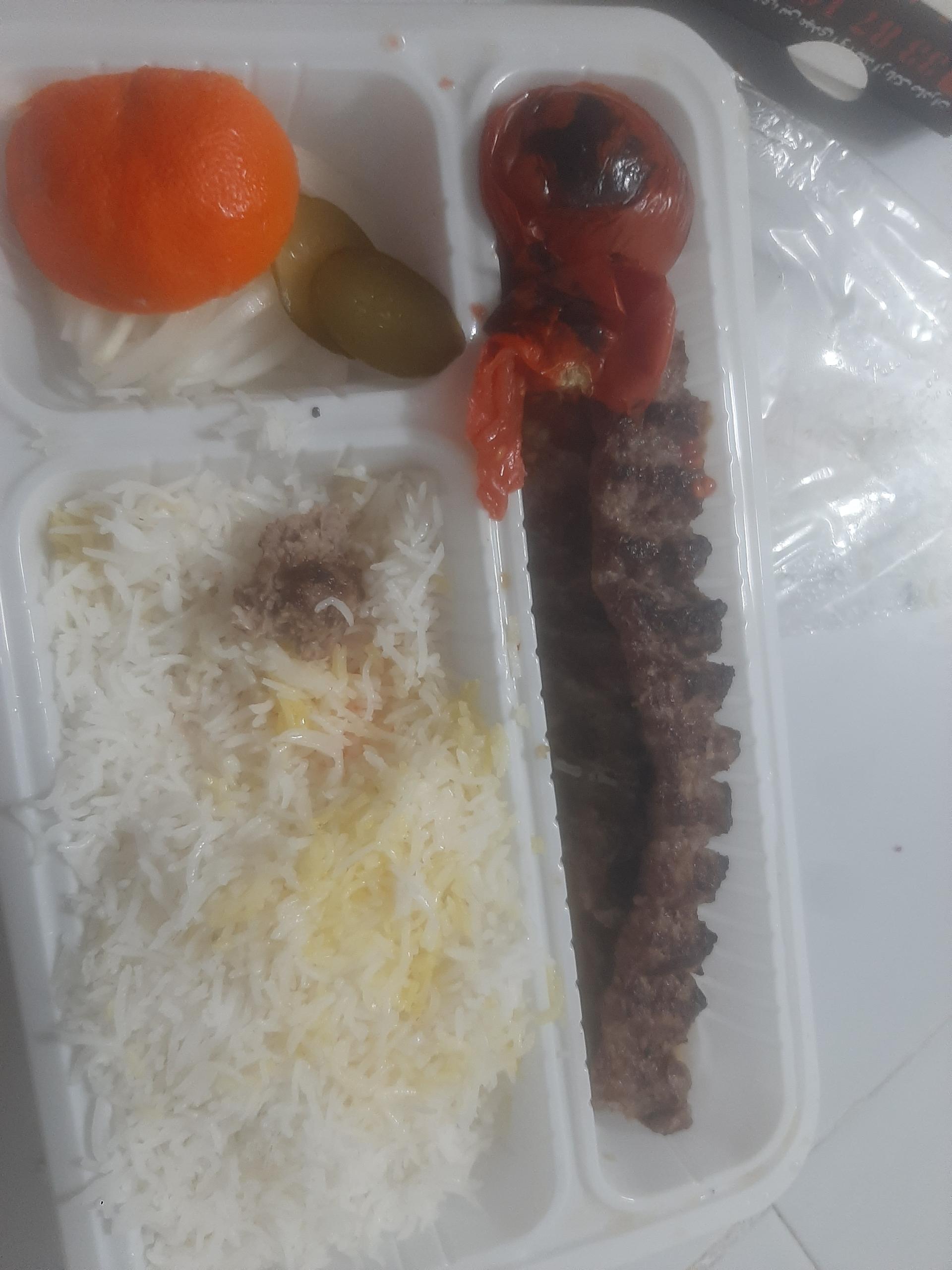 عکس کترینگ و آشپزخانه علی و پسران