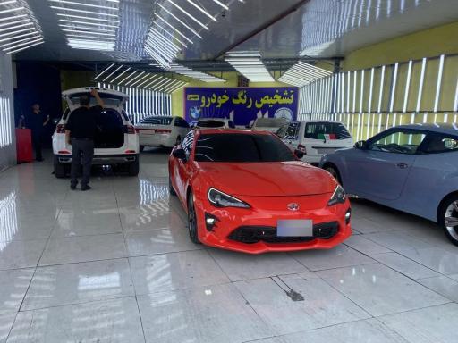 عکس تشخیص رنگ خودرو الهایی