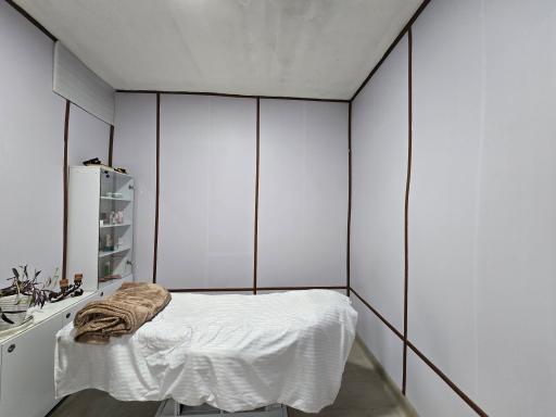 کلینیک تخصصی ماساژ ریحانه افقری