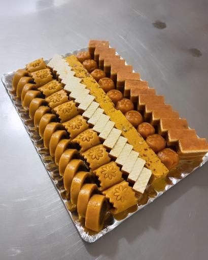 عکس تولیدی شیرینی و حلوای مجلسی الف
