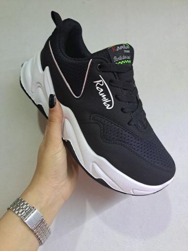 عکس فروشگاه کتونی  کتونیک