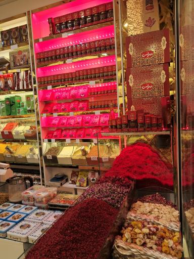 عکس نمایندگی زعفران بهرامن