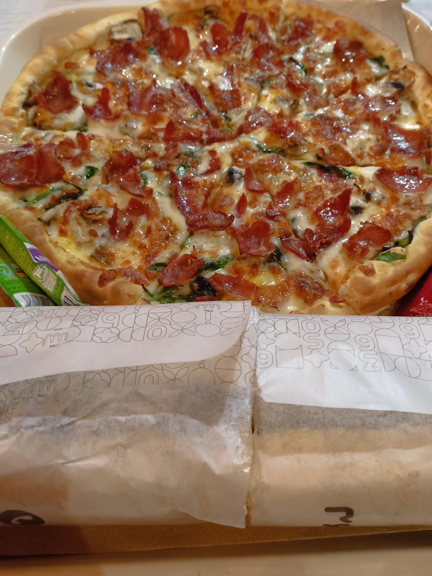 عکس پیتزا سیب 360 شعبه گلستان