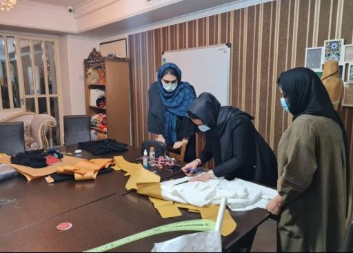 عکس آموزشگاه آسمانه